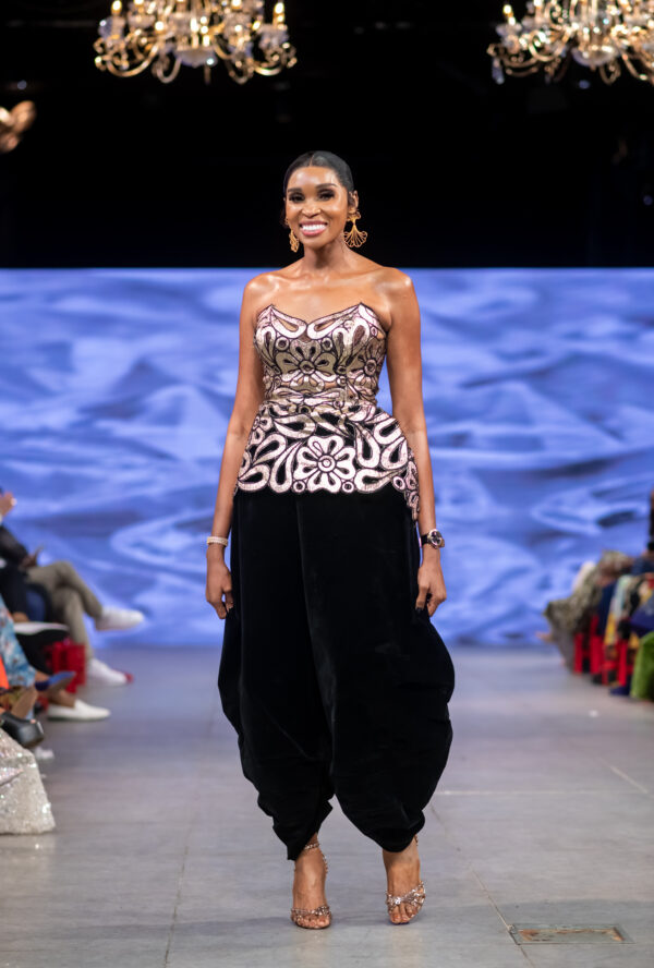 Laser-Cut Top With Barrel Pant 2